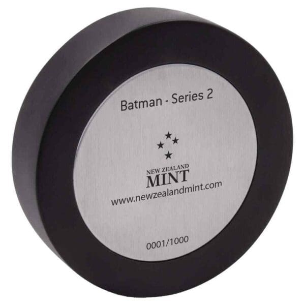 2021 BATMAN™ Series 2 150g Silver Miniature Figurine - Image 3