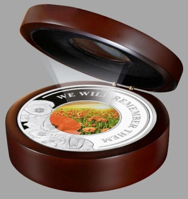 2019 $10 We Will Remember Them Poppy 5oz Silver Coin - Image 3