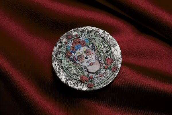 2024 $2 Frida Kahlo 2oz Silver Antiqued Coloured Coin - Image 8