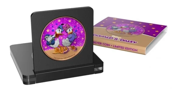 2021 $2 Donald and Daisy Duck Pink Diamond Dust Love Disney 1oz Silver Coin - Image 2